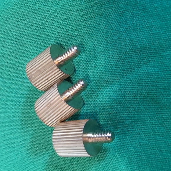 Zio Tek Gold Computer Case Thumb Screws (30) - Picture 3 of 3